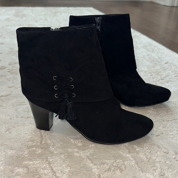 Vaneli Shoes - Vaneli Suede Black Ankle Boots with Tassel